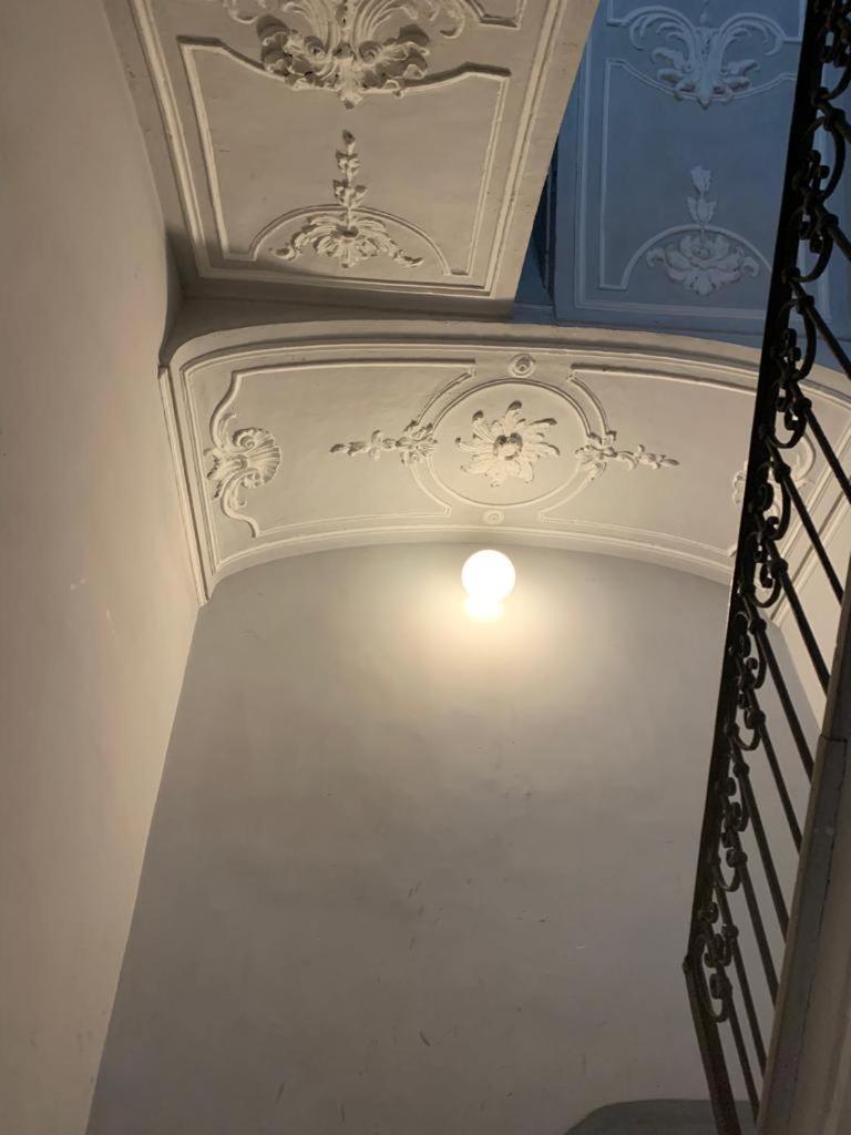 Elegante Appartamento In Centro. Τορίνο Εξωτερικό φωτογραφία